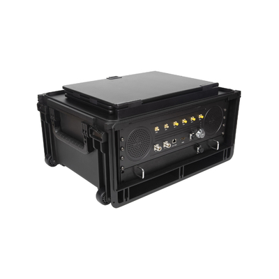 Trạm chỉ huy ba màn hình 43dBm MANET FHSS IP Mesh Radio